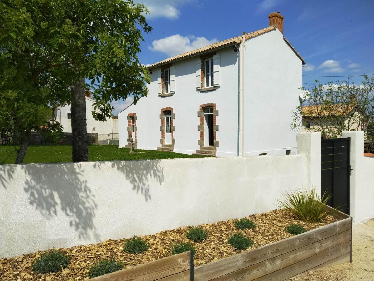 Gite De La Percoterie Le Champ-Saint-Pere Exterior foto
